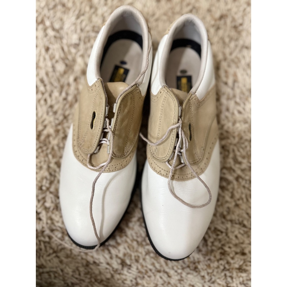Vintage FootJoy Golf Shoes Womens 9.5M White Beige Leather Saddle Oxford Lace Up
